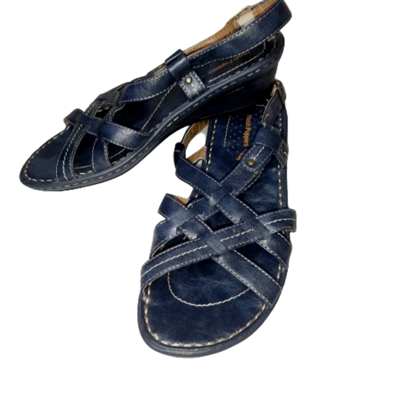 hush puppies blue sandals